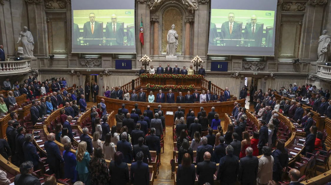 葡萄牙议会通过《国籍法》，入籍5年变10年，且无过渡期？！